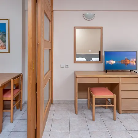 Poseidonia Aparthotel Ixia (Rhodes)