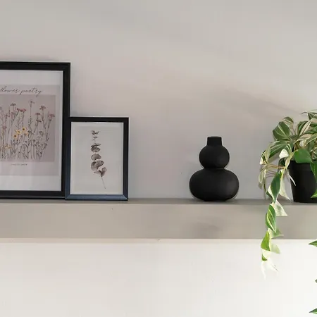 Ixia Home Apartment *