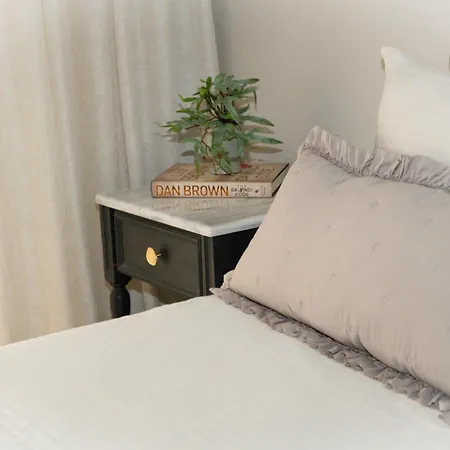 Ixia Home *