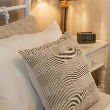 Apartment Ixia Home