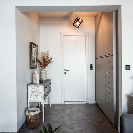 Ixia Home Apartment