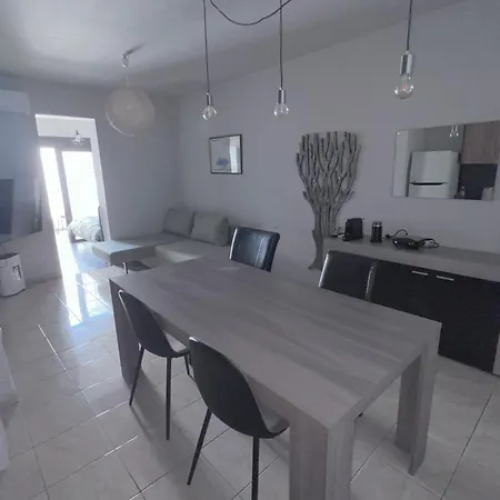 Pdc Rhodes Apartment