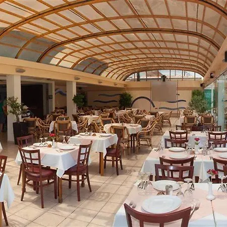 Poseidonia Aparthotel 4*
