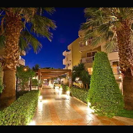 Poseidonia Aparthotel 4*