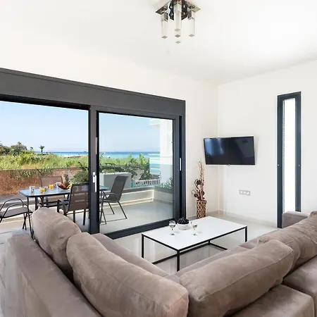 Breeze 3 Villa