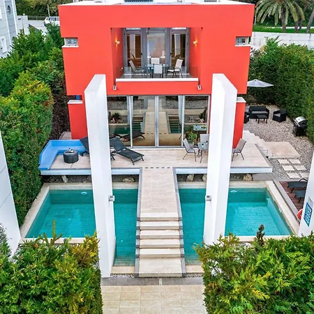 Villa Almond