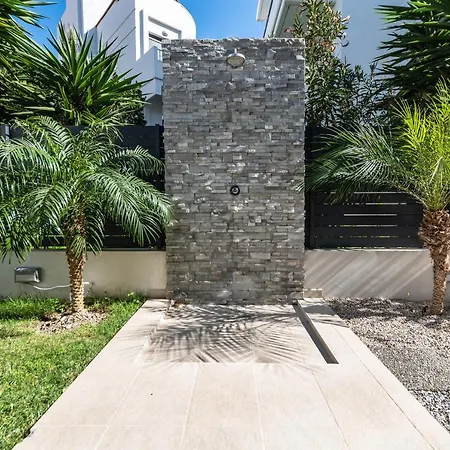 Breeze 1 Villa *
