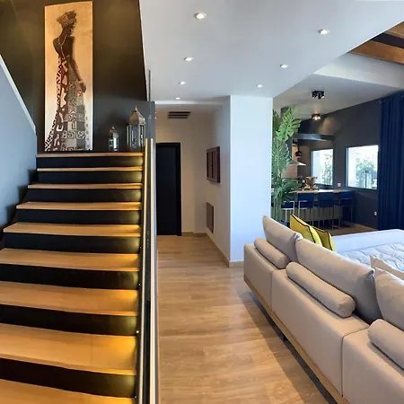 Electra Villa