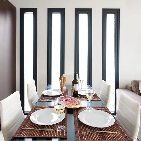 Breeze 2 Villa