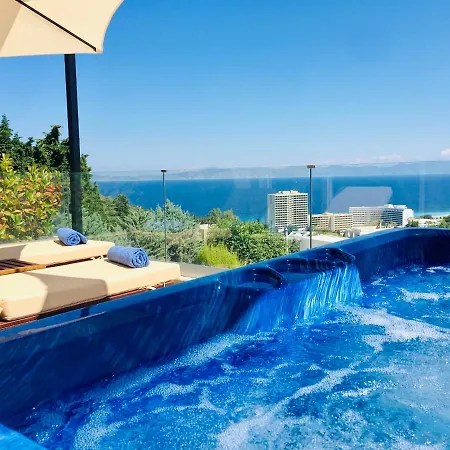 Flyviewflatsblue Privatehottub With Seaview Apartment