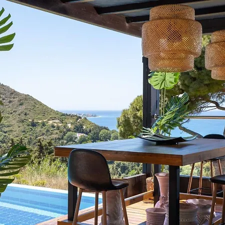 Villa Equinox