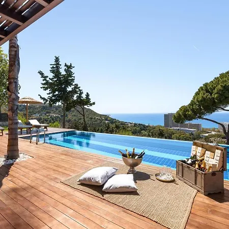 Villa Equinox *