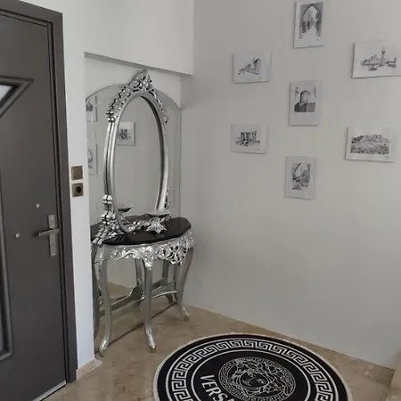 Ixian House Apartment *