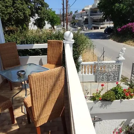 Apartment Ixian House