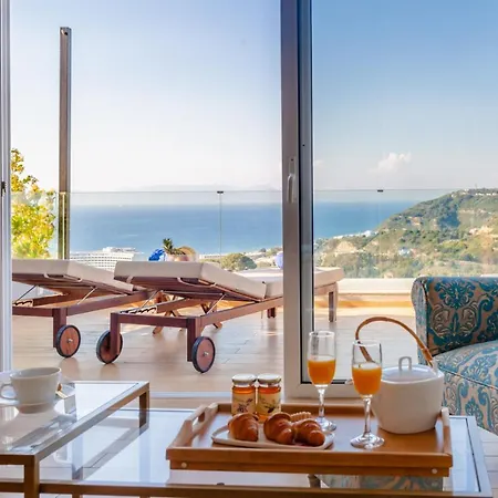 Apartment Flyviewflatsblue Privatehottub With Seaview