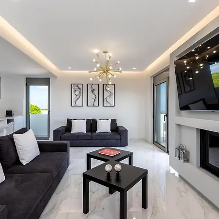 Panorama Luxury Penthouse Apartment *