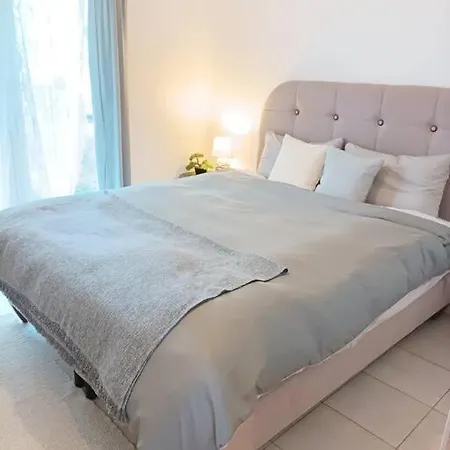 Comfy Cozy Iksia *