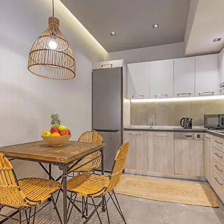 Elia & Anthos Deluxe Apartment