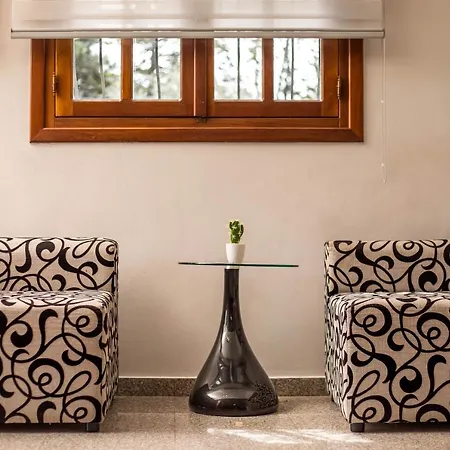 Hriska Luxury