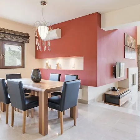 Halide Luxury Villa *