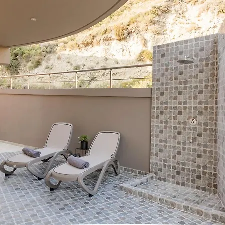 Halide Luxury Villa