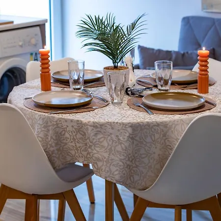 Anali Apartment *