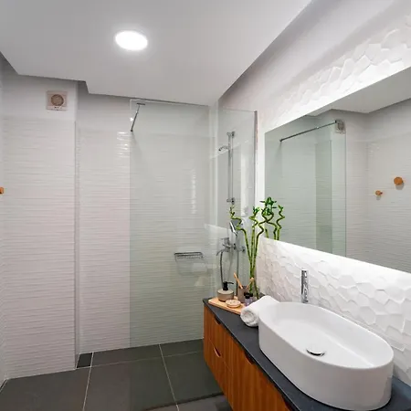 Aquarama Pool Apts. Apartment