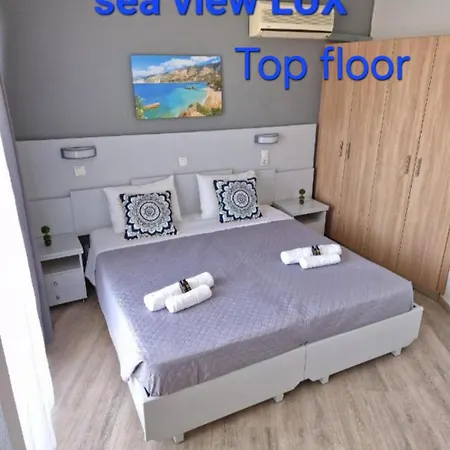 Aparthotel Blue Eyes 2*