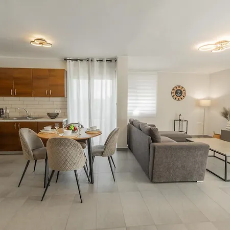 Ibiscus Deluxe Apartment *