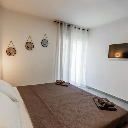 Ibiscus Deluxe Apartment *