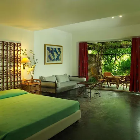 Dionysos Hotel