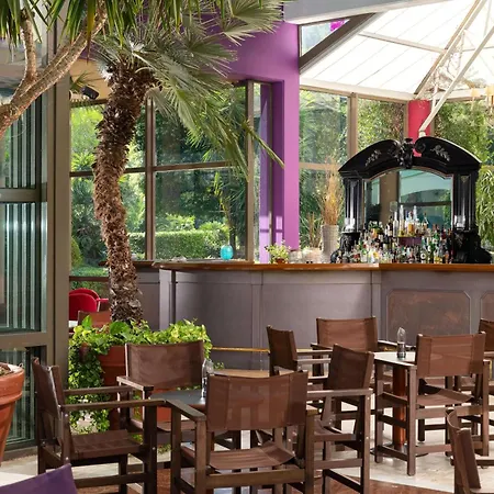 Dionysos Hotel