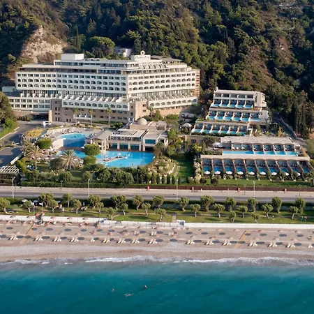 Hotel Amus &