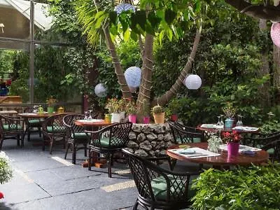 Dionysos Hotel 4*