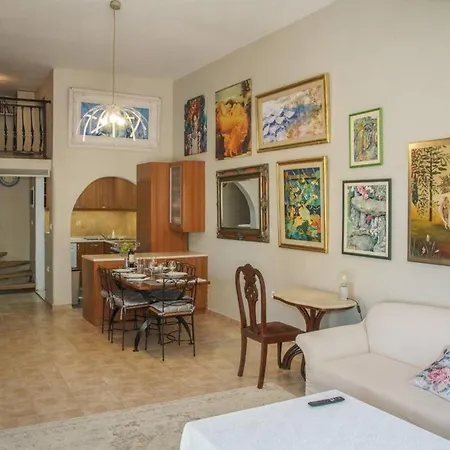 Violeta's Seaview In Rhodes Apartment