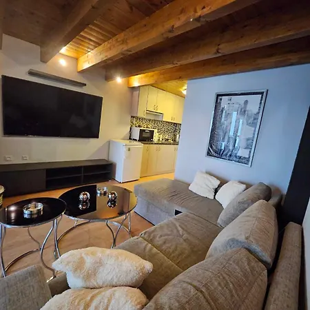 Cavo Apartment