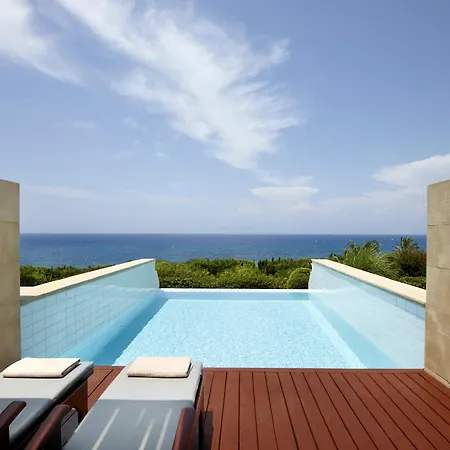 Hotel Amus & 5*