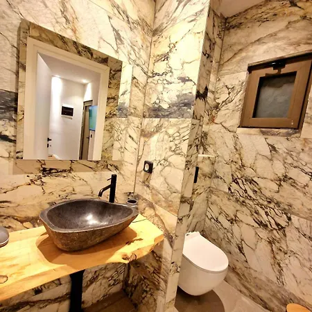 Trees Art & Hotel 3*