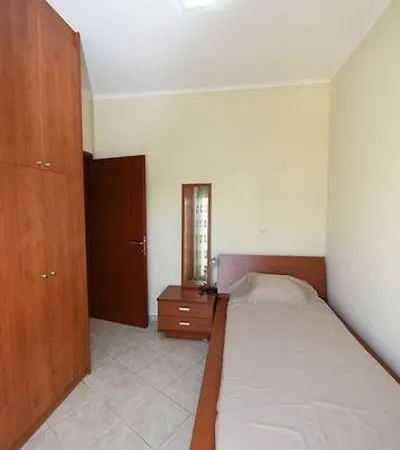Apartment Nefeli *