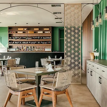 Aparthotel Di Mare Seaside 5*
