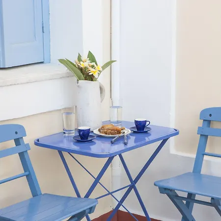 Pyrgo Apartment