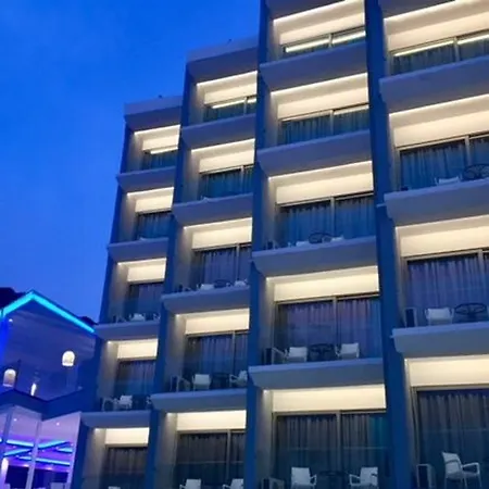 Oceanis Park Hotel 4*
