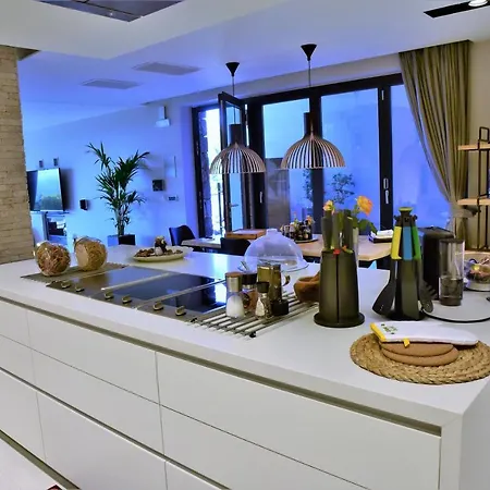 Horizon Villa *