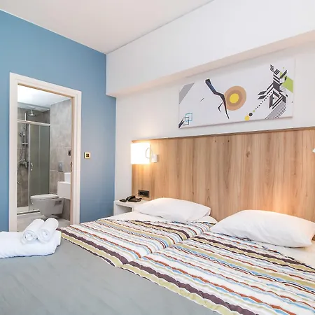 Hotel Sunny Days 4*