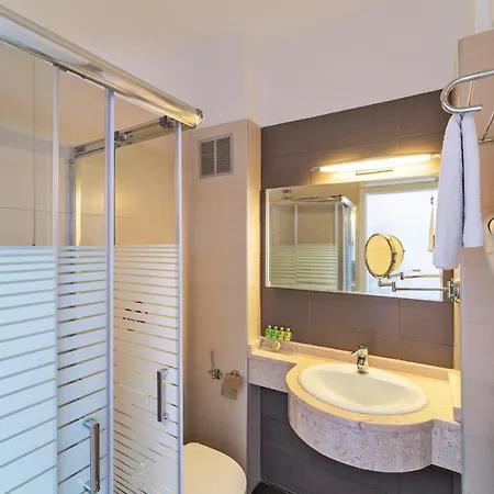 Hippocampus Hotel 2*
