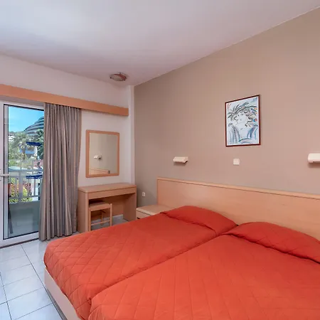 Aparthotel Poseidonia 4*