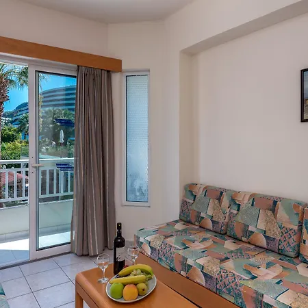 Poseidonia Aparthotel