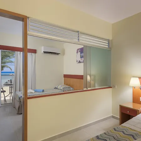 Hotel Avra Beach