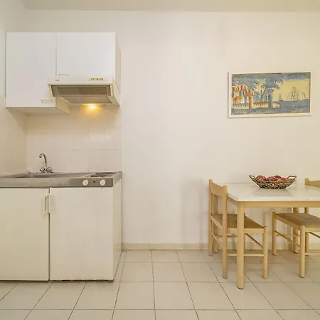 Aparthotel Blue Roses Ixia (Rhodes)