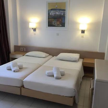 Blue Roses Aparthotel
